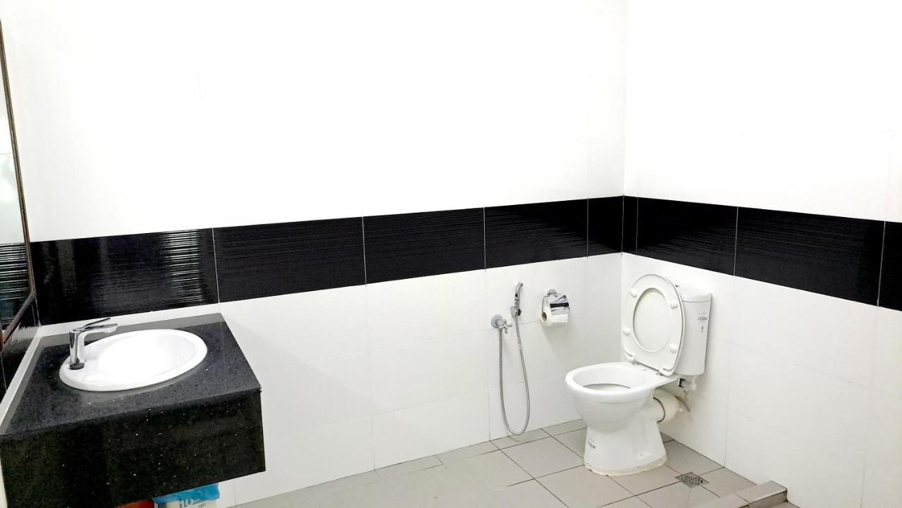 Mansion One Entire House 3 Queenbeds - Spacious Balcony Seaview George Town Exterior foto